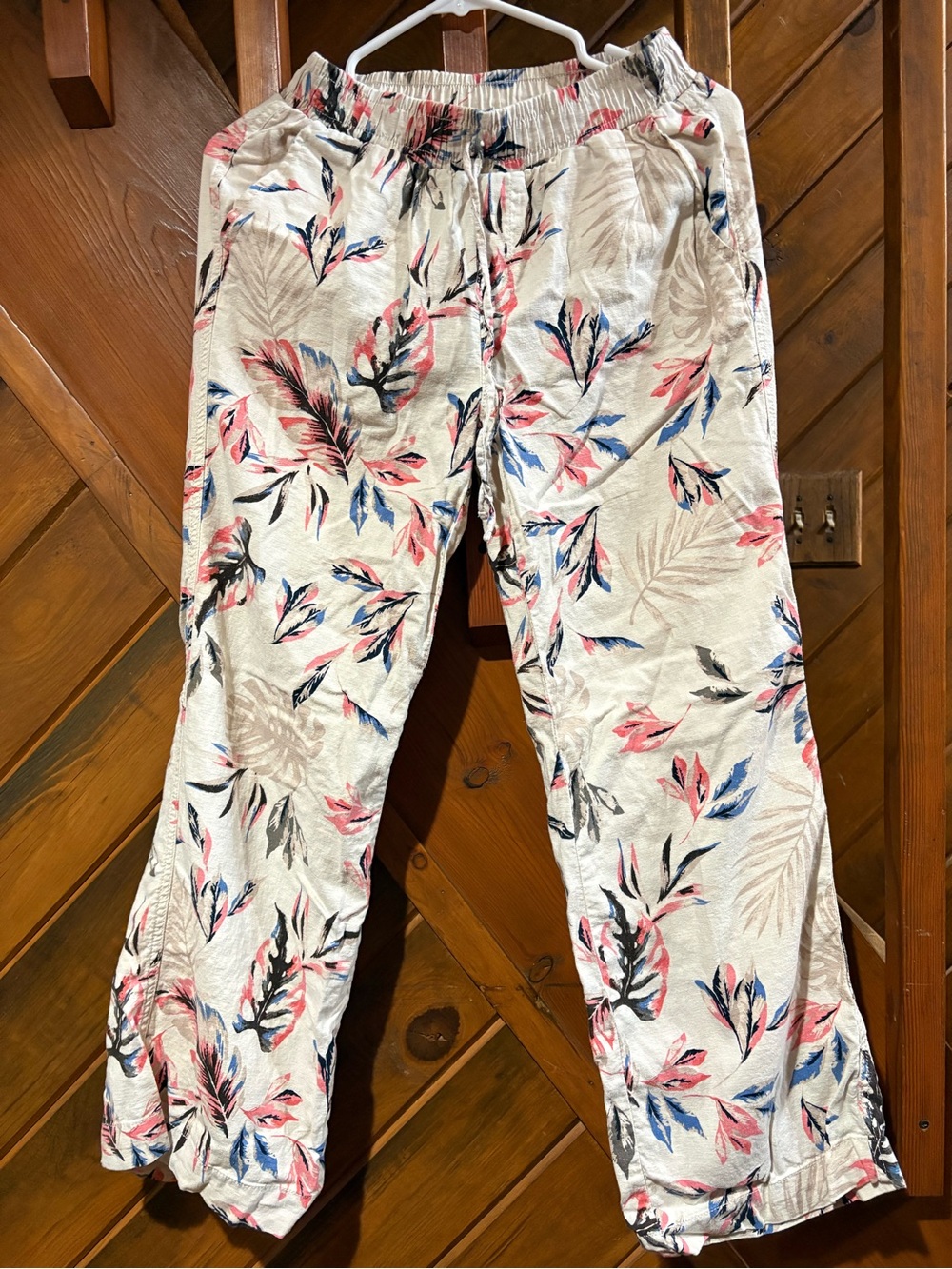 Briggs New York Cream Joggers with Pink & Blue Floral Print